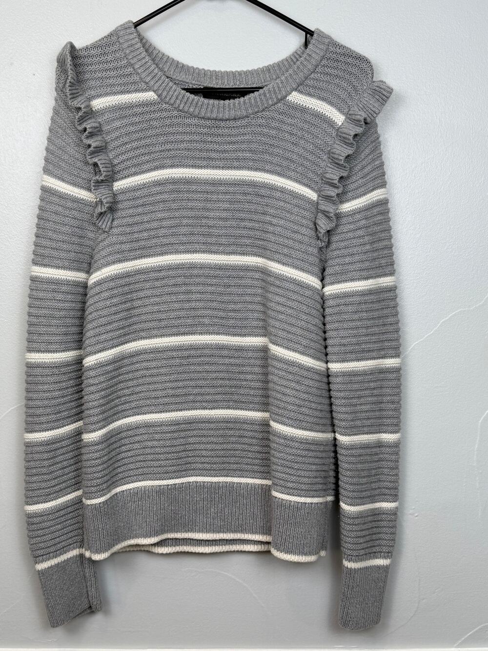 Banana Republic Sweater L Gray Stripe Ruffle Knit Balletcore Cottagecore